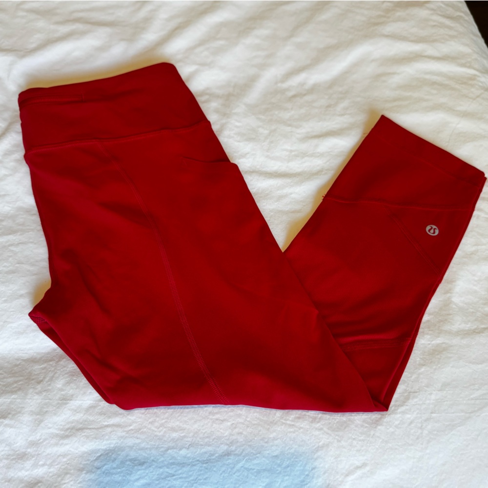 Lululemon Speed Up Crop (21") Sz 6